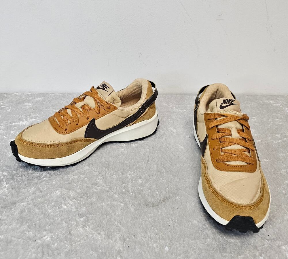 Nike Waffle Debut Sesame Women’s Low Top Leather Sneakers Tan/Black-Size 8.5
